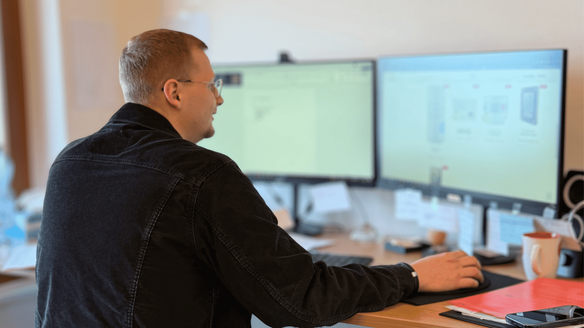 Wie wikiSana entsteht – ein ehrlicher Blick in unseren Arbeitsalltag zwischen Meetings, Mission und Menschen 5 Fabian Glogg Wie wikiSana entsteht – ein ehrlicher Blick in unseren Arbeitsalltag zwischen Meetings Mission Menschen